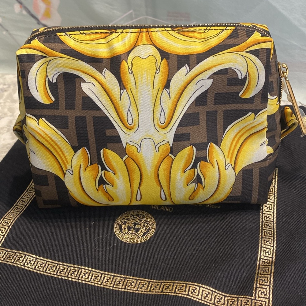 Fendace “Fendi x Versace” Toiletry Bag NEW - Picture 6 of 13